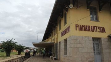 Voyager en train à Madagascar : L’aventure authentique du Fianarantsoa Côte Est avec Mahay Expédition